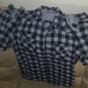 Guess, Clothing Shirt//Adult M